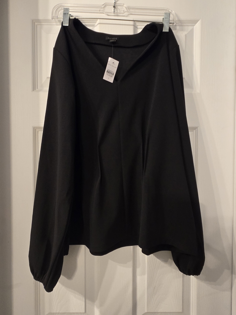 Ann Taylor Black Long Sleeve Pullover Top NWT Size L